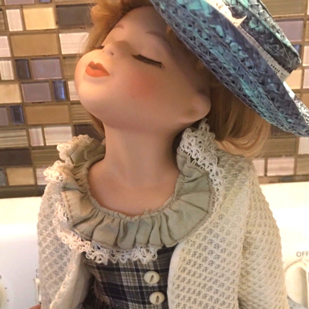Snob Doll (All Collectors )With Hat ,shoes Sweater ,dress